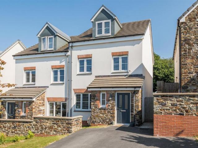 4 bedroom semi detached house for sale