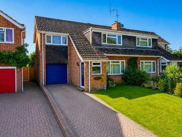 4 bedroom semi detached house for sale