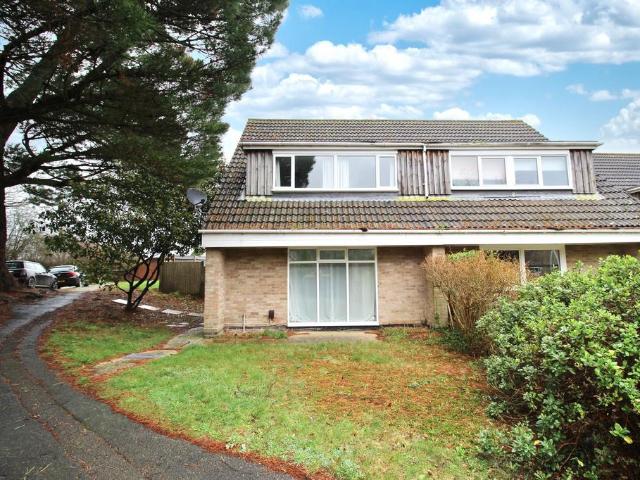 4 bedroom semi detached house for sale