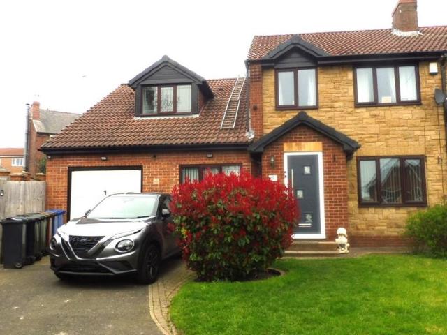4 bedroom semi detached house for sale