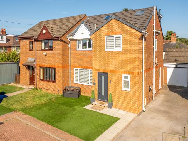 4 bedroom semi detached house for sale