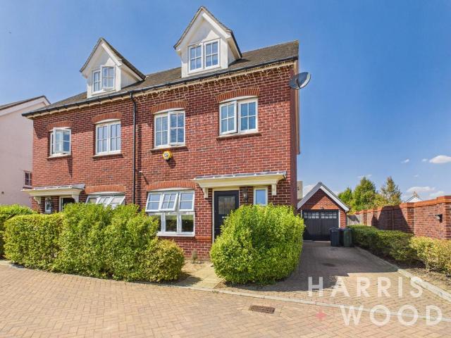 4 bedroom semi detached house for sale