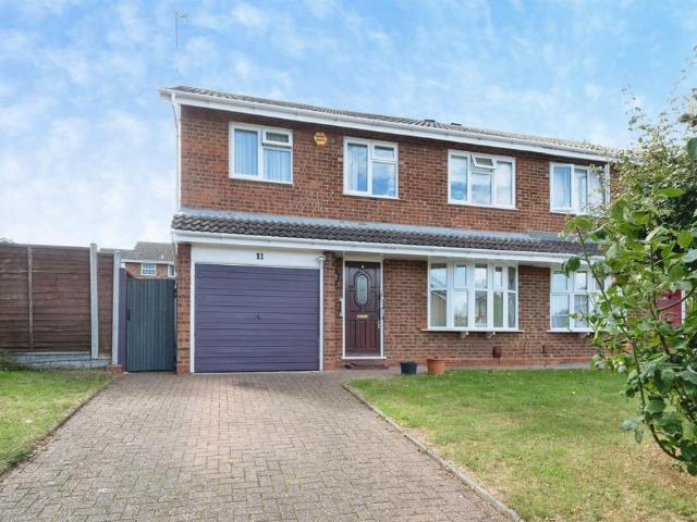 4 bedroom semi detached house for sale