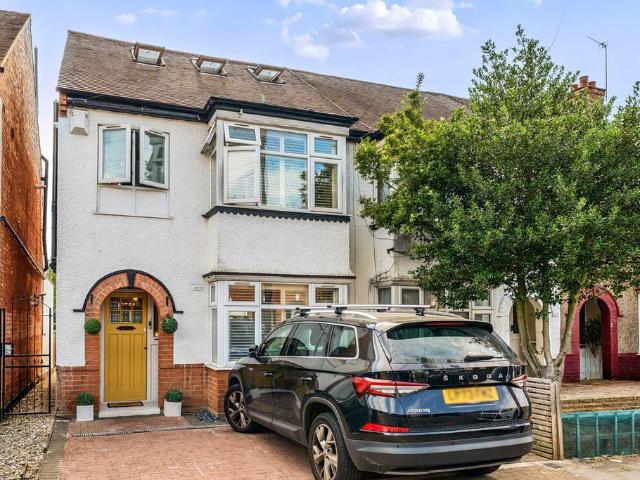 4 bedroom semi detached house for sale