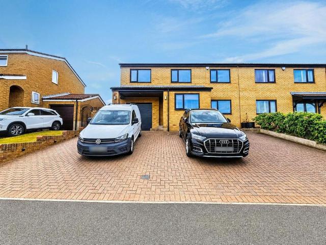 4 bedroom semi detached house for sale