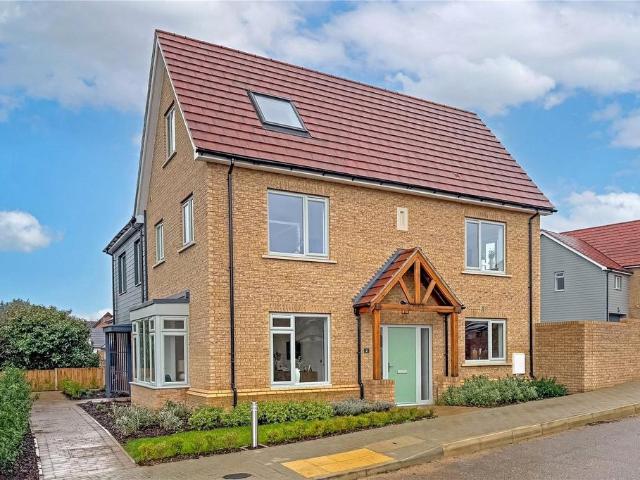4 bedroom semi detached house for sale