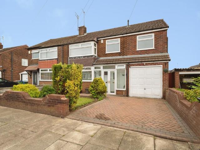 4 bedroom semi detached house for sale