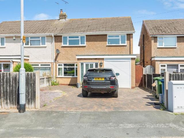 4 bedroom semi detached house for sale