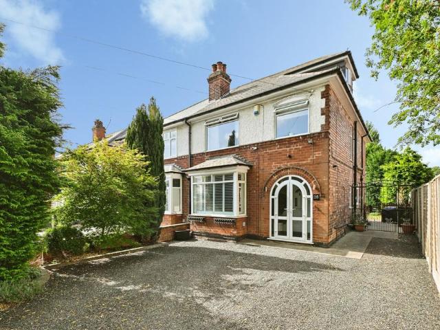 4 bedroom semi detached house for sale