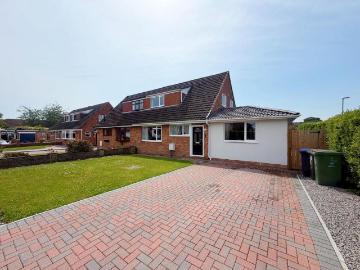 4 bedroom semi detached house for sale