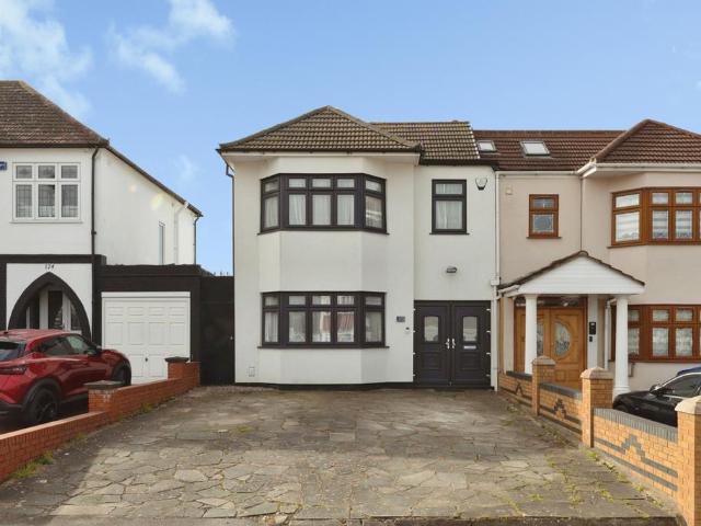 4 bedroom semi detached house for sale