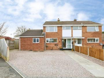4 bedroom semi detached house for sale