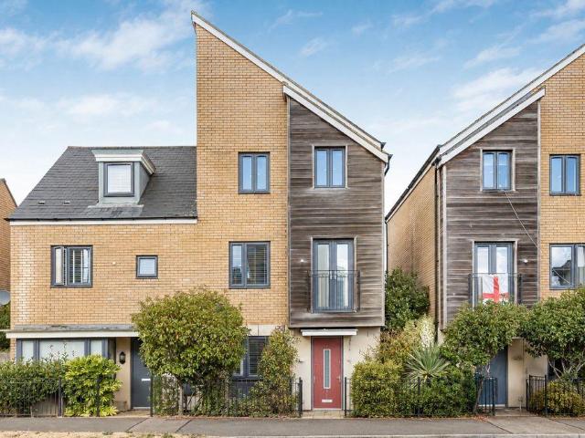 4 bedroom semi detached house for sale