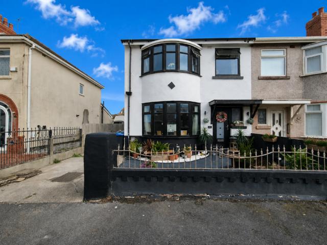 4 bedroom semi detached house for sale