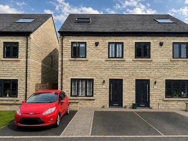 4 bedroom semi detached house for sale