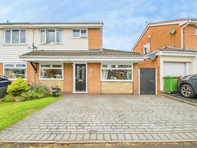 4 bedroom semi detached house for sale