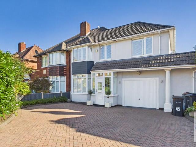 4 bedroom semi detached house for sale