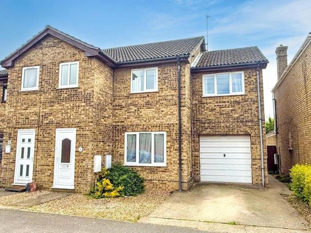 4 bedroom semi detached house for sale