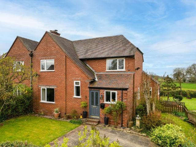 4 bedroom semi detached house for sale