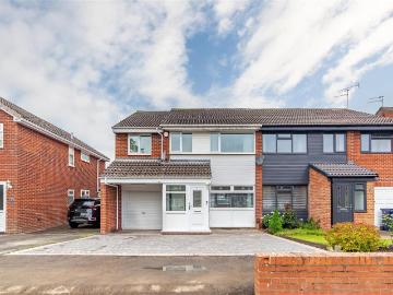 4 bedroom semi detached house for sale