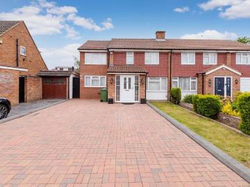 4 bedroom semi detached house for sale