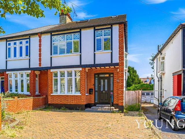 4 bedroom semi detached house for sale