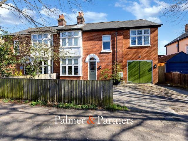 4 bedroom semi detached house for sale
