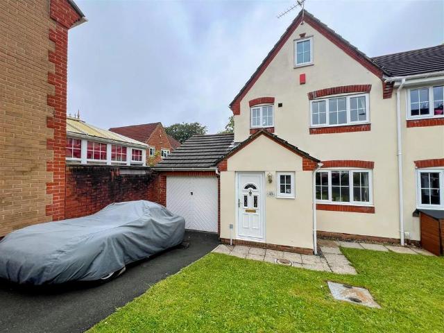 4 bedroom semi detached house for sale