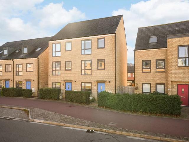 4 bedroom semi detached house for sale