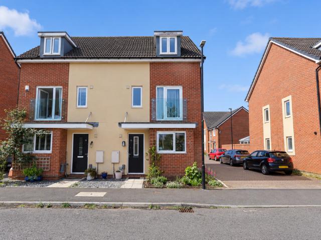 4 bedroom semi detached house for sale