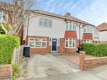 4 bedroom semi detached house for sale