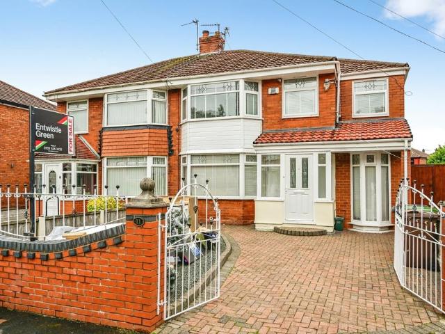 4 bedroom semi detached house for sale