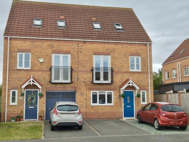 4 bedroom semi detached house for sale
