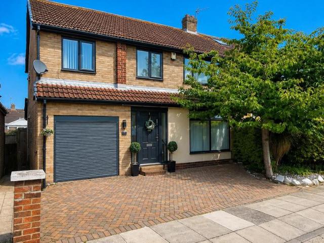 4 bedroom semi detached house for sale