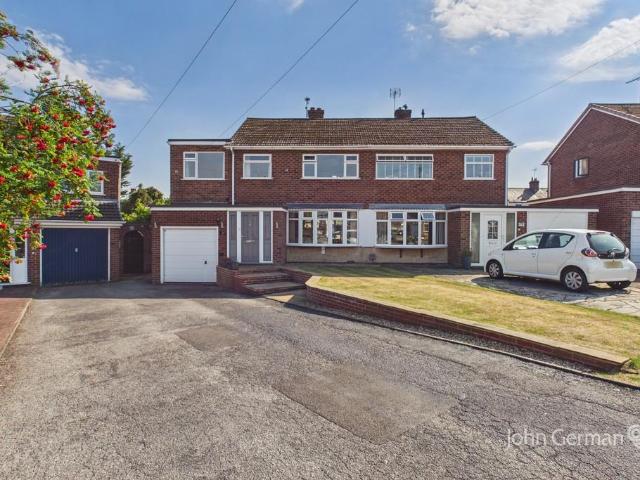 4 bedroom semi detached house for sale