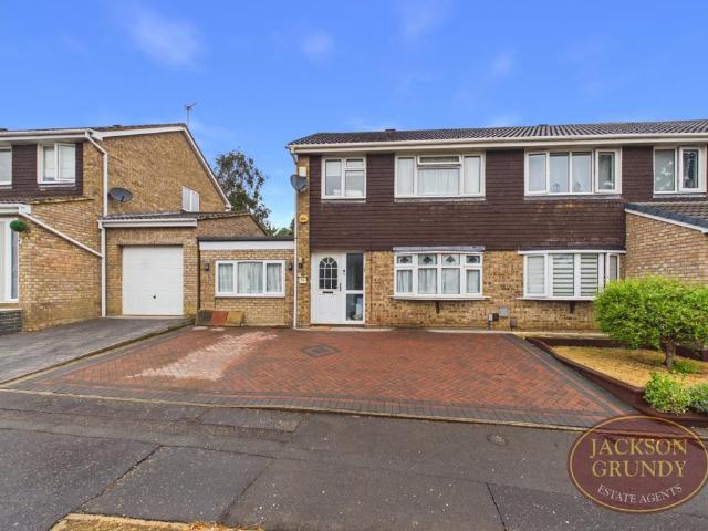 4 bedroom semi detached house for sale