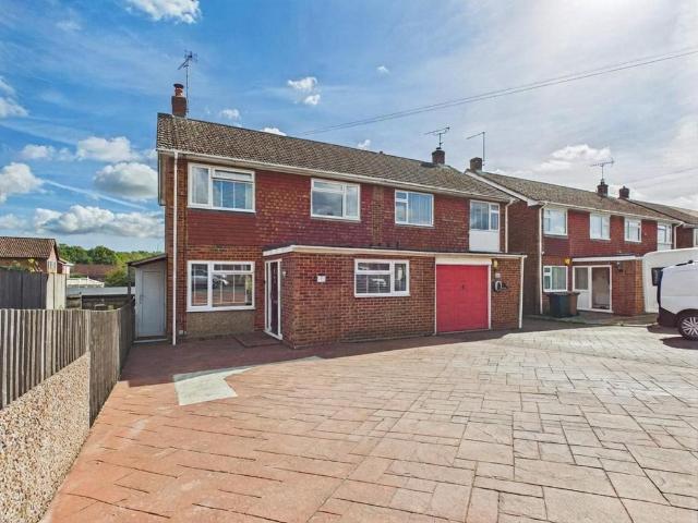 4 bedroom semi detached house for sale