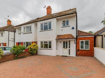 4 bedroom semi detached house for sale