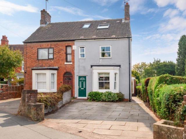 4 bedroom semi detached house for sale