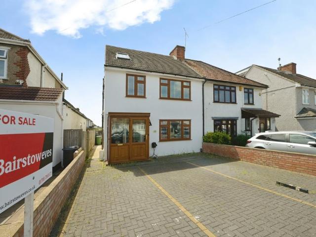 4 bedroom semi detached house for sale