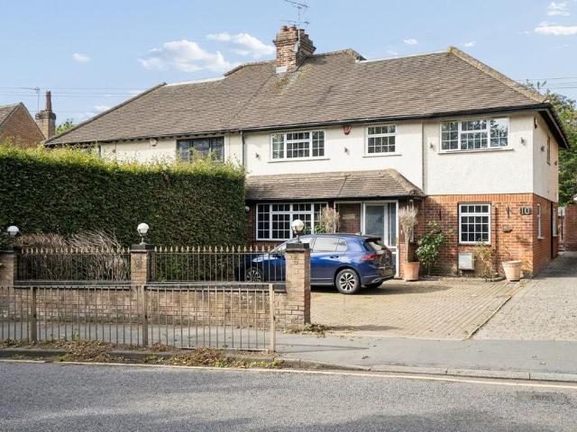 4 bedroom semi detached house for sale