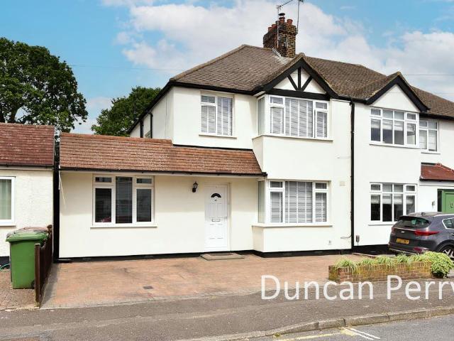 4 bedroom semi detached house for sale