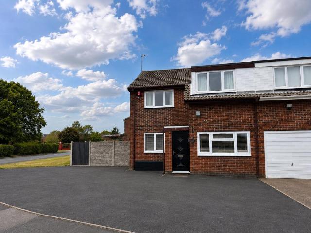 4 bedroom semi detached house for sale