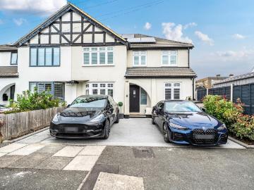 4 bedroom semi detached house for sale