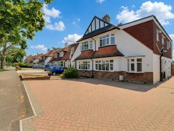 4 bedroom semi detached house for sale