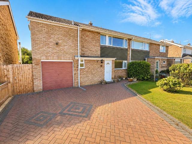 4 bedroom semi detached house for sale