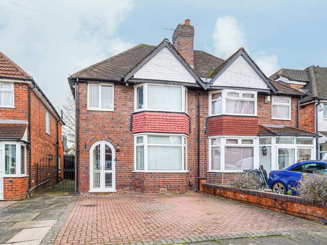 4 bedroom semi detached house for sale