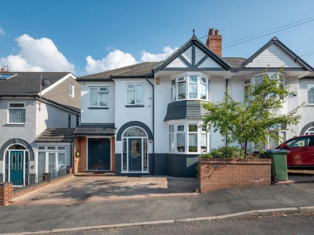 4 bedroom semi detached house for sale