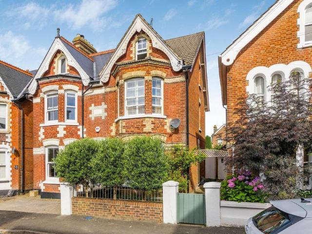 4 bedroom semi detached house for sale