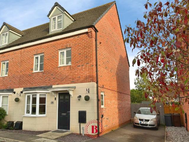 4 bedroom semi detached house for sale